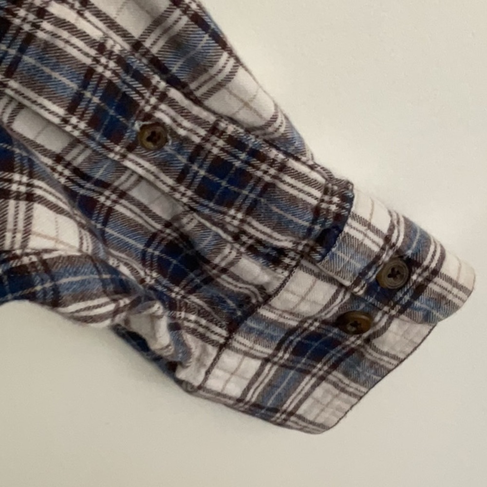 Cabela's Casual Blue and White Plaid Shirt - Picture 4 of 5